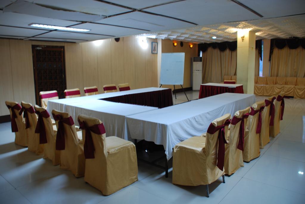 Hotel Mandakini Jaya International Hyderabad Esterno foto